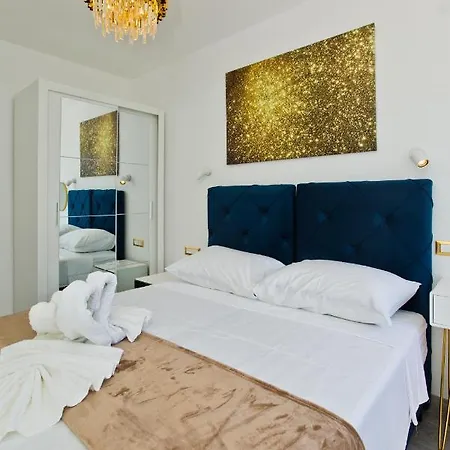 Luxury Veronika هفار