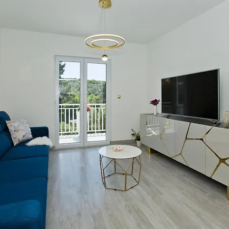 Luxury Veronika Appartement *