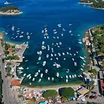 Luxury Veronika Апартаменти Хвар