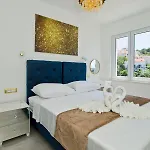 Luxury Veronika * Хвар